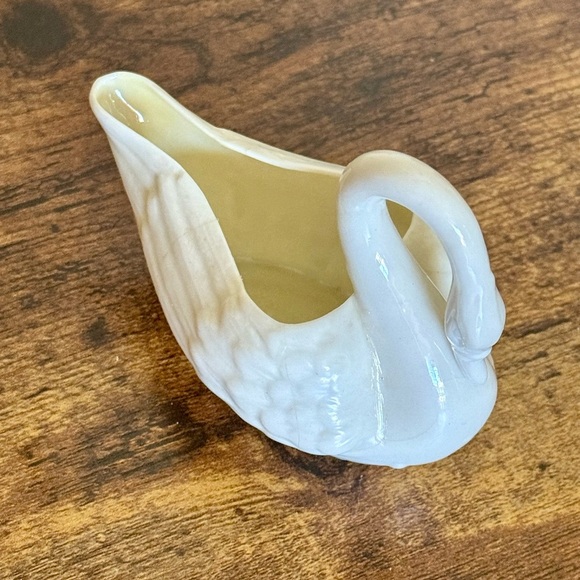 Vintage Belleek Swan Creamer Parian China Figurine 4th Mark 1940s Irish Pottery - Picture 7 of 9